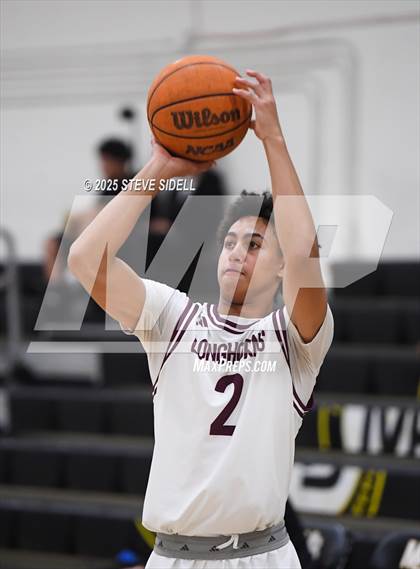 Thumbnail 2 in Rancho Buena Vista vs. La Jolla Country Day photogallery.