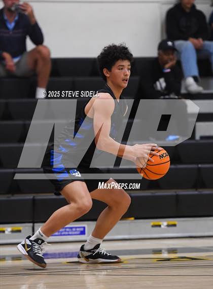 Thumbnail 2 in Rancho Buena Vista vs. La Jolla Country Day photogallery.