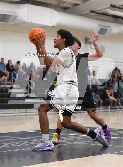 Thumbnail 3 in Rancho Buena Vista vs. La Jolla Country Day photogallery.