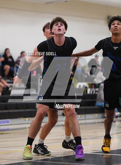 Thumbnail 2 in Rancho Buena Vista vs. La Jolla Country Day photogallery.