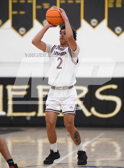 Thumbnail 3 in Rancho Buena Vista vs. La Jolla Country Day photogallery.