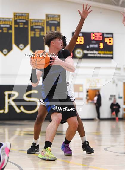 Thumbnail 2 in Rancho Buena Vista vs. La Jolla Country Day photogallery.