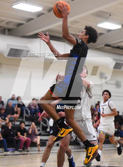 Thumbnail 3 in Rancho Buena Vista vs. La Jolla Country Day photogallery.