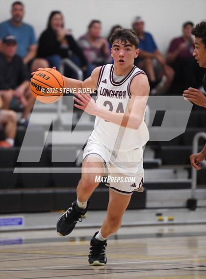 Thumbnail 3 in Rancho Buena Vista vs. La Jolla Country Day photogallery.