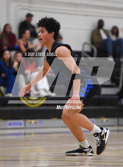 Thumbnail 2 in Rancho Buena Vista vs. La Jolla Country Day photogallery.