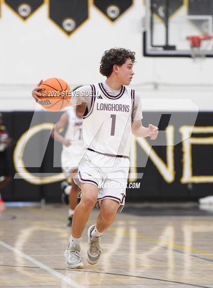 Thumbnail 2 in Rancho Buena Vista vs. La Jolla Country Day photogallery.