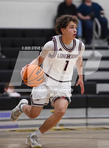 Thumbnail 3 in Rancho Buena Vista vs. La Jolla Country Day photogallery.