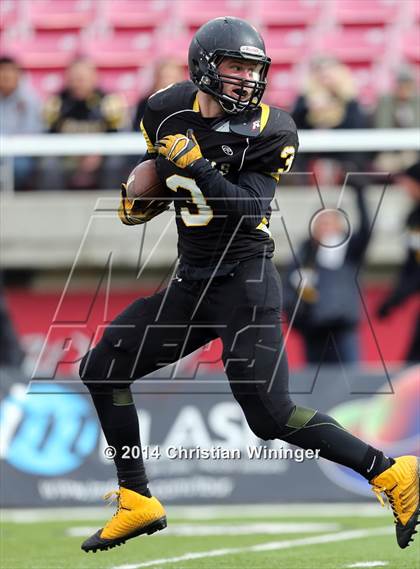 Thumbnail 3 in Roy vs. Corner Canyon (UHSAA 4A Semifinal) photogallery.