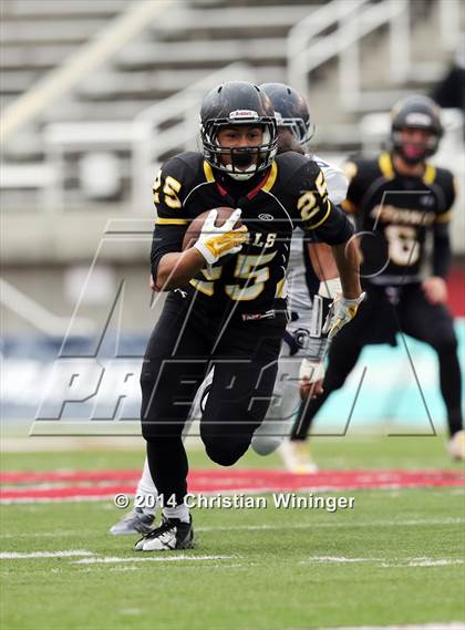 Thumbnail 3 in Roy vs. Corner Canyon (UHSAA 4A Semifinal) photogallery.