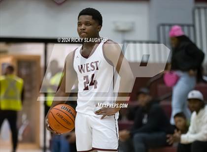 Thumbnail 3 in Columbia @ Belleville West photogallery.