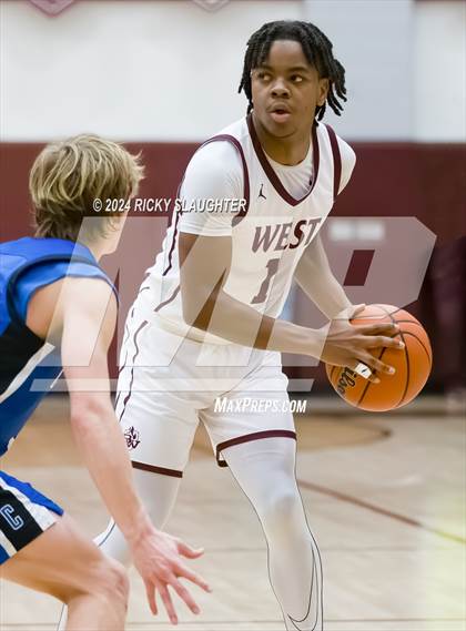 Thumbnail 3 in Columbia @ Belleville West photogallery.