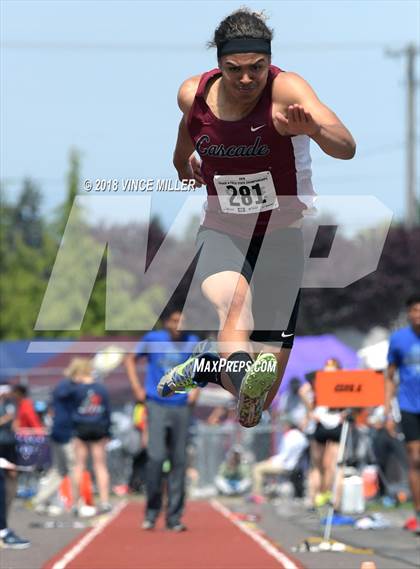 Thumbnail 2 in WIAA 4A Track and Field Championships (Boys Events) photogallery.