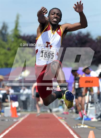 Thumbnail 2 in WIAA 4A Track and Field Championships (Boys Events) photogallery.