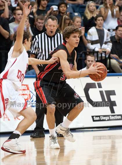 Thumbnail 1 in Cathedral vs La Jolla (SDS D3 Final) photogallery.