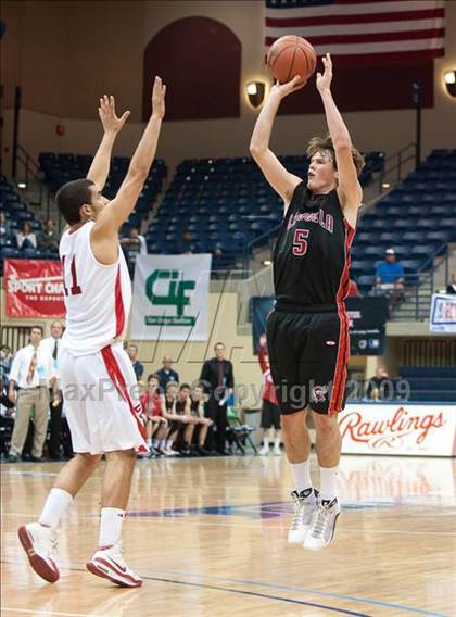 Thumbnail 1 in Cathedral vs La Jolla (SDS D3 Final) photogallery.