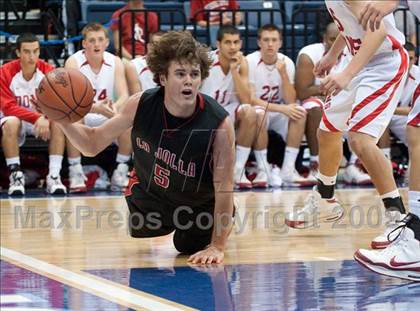 Thumbnail 1 in Cathedral vs La Jolla (SDS D3 Final) photogallery.