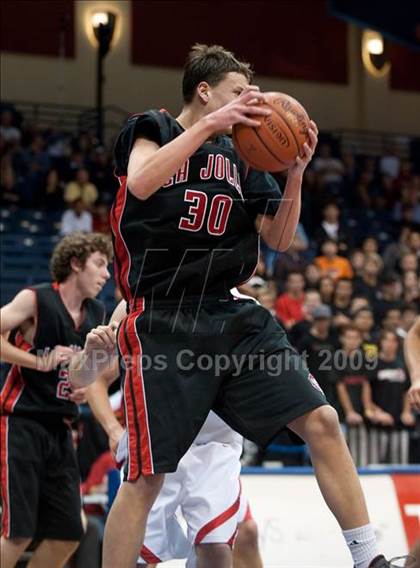Thumbnail 1 in Cathedral vs La Jolla (SDS D3 Final) photogallery.