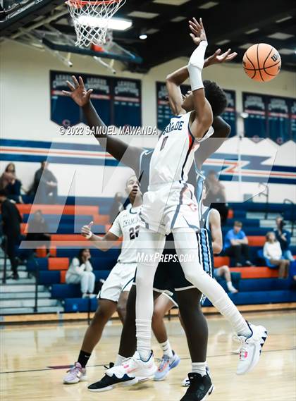 Thumbnail 2 in Chaminade vs Sylmar (7th Annual West Valley Tip-off Classic) photogallery.