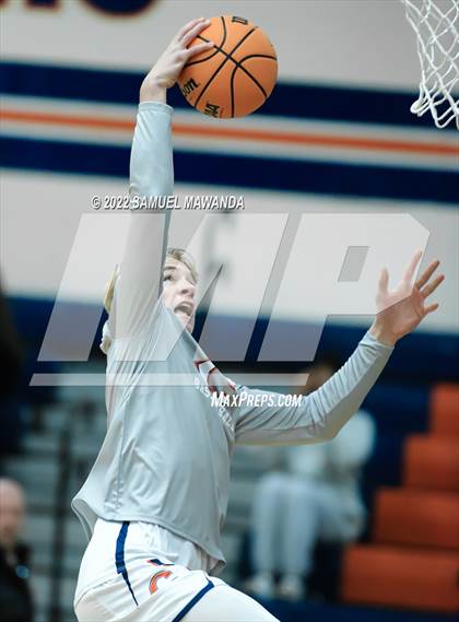 Thumbnail 3 in Chaminade vs Sylmar (7th Annual West Valley Tip-off Classic) photogallery.