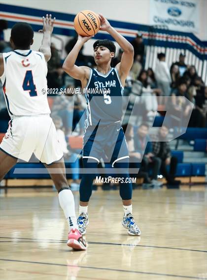 Thumbnail 1 in Chaminade vs Sylmar (7th Annual West Valley Tip-off Classic) photogallery.