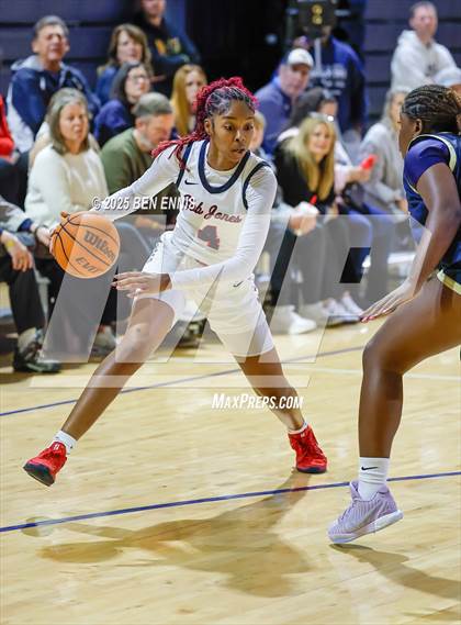 Thumbnail 3 in River Ridge vs. Bob Jones (She Got Game Classic) photogallery.