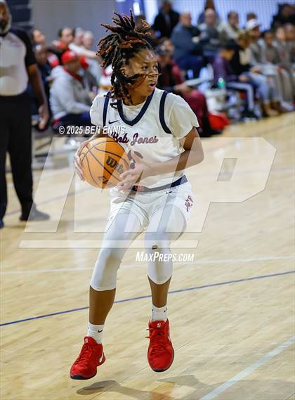 Thumbnail 3 in River Ridge vs. Bob Jones (She Got Game Classic) photogallery.