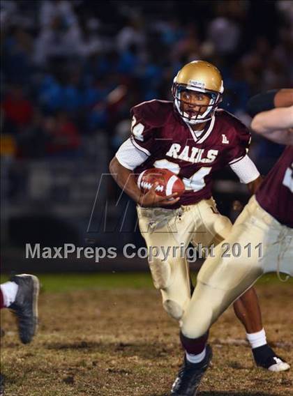 Thumbnail 3 in Des Moines East @ Lincoln photogallery.