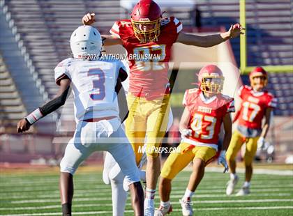 Thumbnail 3 in Christian Brothers vs. Jesuit photogallery.