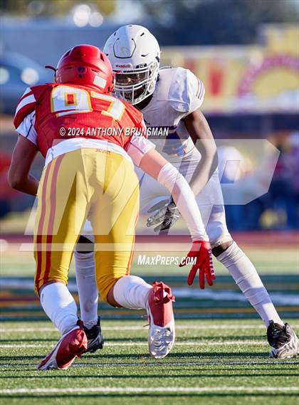 Thumbnail 3 in Christian Brothers vs. Jesuit photogallery.
