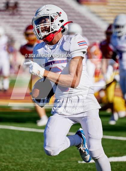 Thumbnail 2 in Christian Brothers vs. Jesuit photogallery.