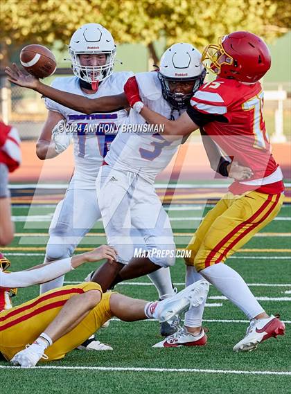 Thumbnail 2 in Christian Brothers vs. Jesuit photogallery.