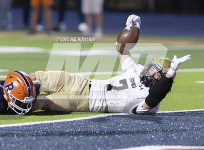 Thumbnail 2 in Rochester vs Sacred Heart-Griffin (IHSA 4A State Quarterfinal) photogallery.