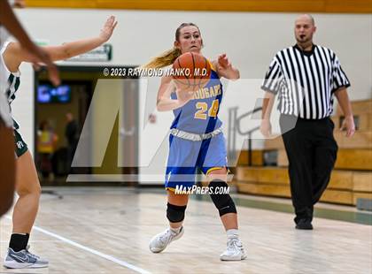Thumbnail 1 in JV: Greenfield-Central @ Pendleton Heights photogallery.