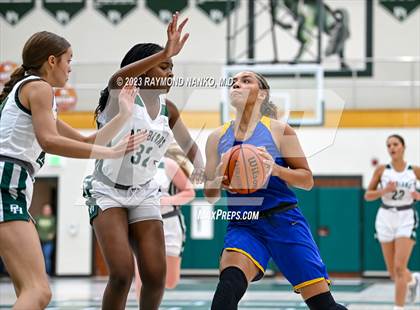 Thumbnail 2 in JV: Greenfield-Central @ Pendleton Heights photogallery.