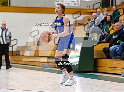 Thumbnail 2 in JV: Greenfield-Central @ Pendleton Heights photogallery.