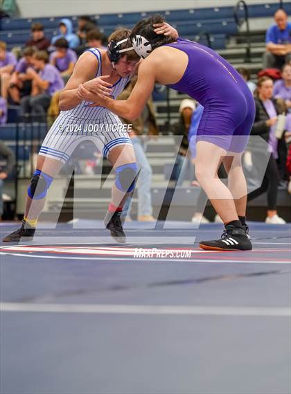 Thumbnail 2 in DeSoto Central vs North Pontotoc photogallery.