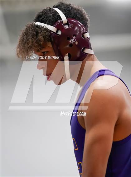 Thumbnail 2 in DeSoto Central vs North Pontotoc photogallery.
