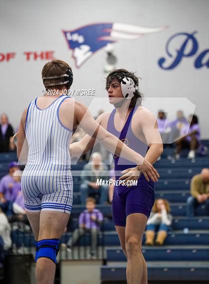 Thumbnail 3 in DeSoto Central vs North Pontotoc photogallery.