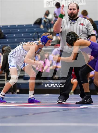 Thumbnail 3 in DeSoto Central vs North Pontotoc photogallery.