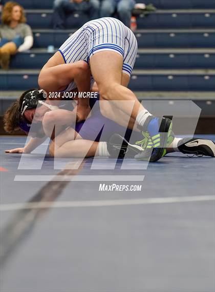 Thumbnail 2 in DeSoto Central vs North Pontotoc photogallery.