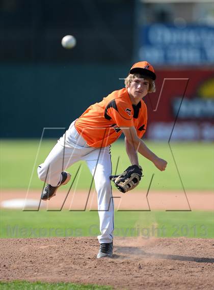 Thumbnail 2 in Lyndonville @ Fillmore (NYSPHSAA Section V Class-DD Final) photogallery.