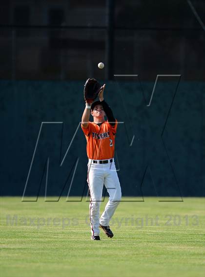 Thumbnail 2 in Lyndonville @ Fillmore (NYSPHSAA Section V Class-DD Final) photogallery.