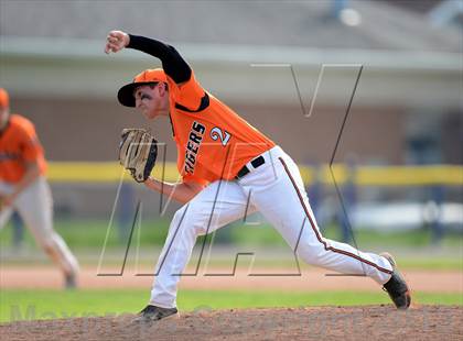 Thumbnail 1 in Lyndonville @ Fillmore (NYSPHSAA Section V Class-DD Final) photogallery.