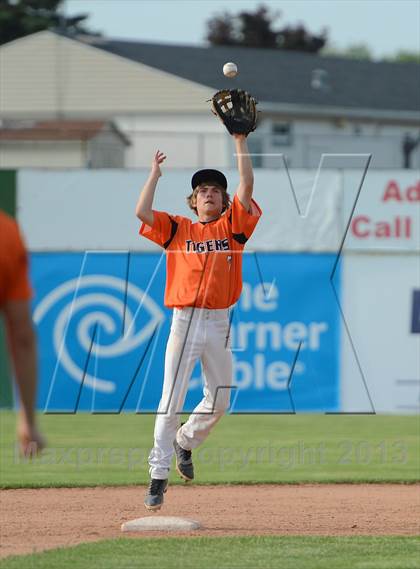 Thumbnail 1 in Lyndonville @ Fillmore (NYSPHSAA Section V Class-DD Final) photogallery.