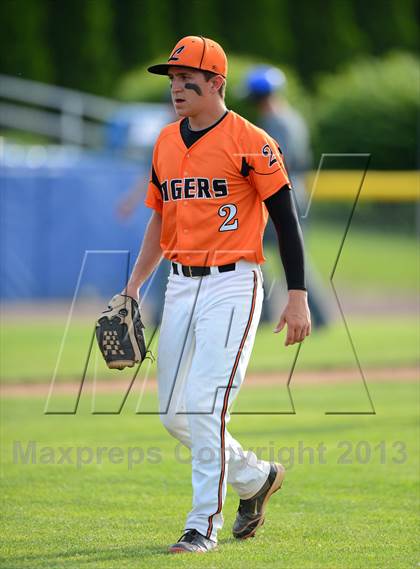 Thumbnail 2 in Lyndonville @ Fillmore (NYSPHSAA Section V Class-DD Final) photogallery.