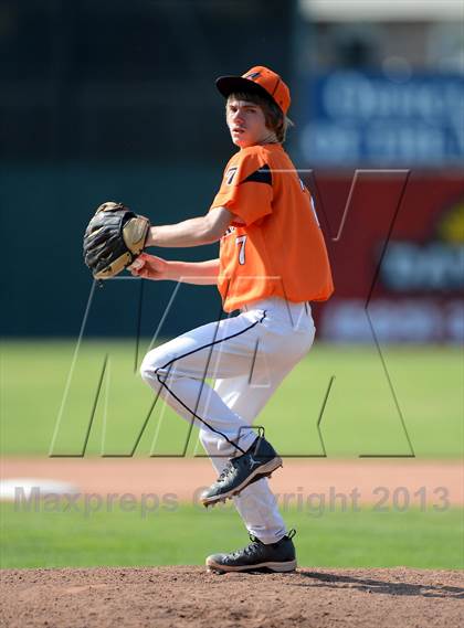 Thumbnail 1 in Lyndonville @ Fillmore (NYSPHSAA Section V Class-DD Final) photogallery.