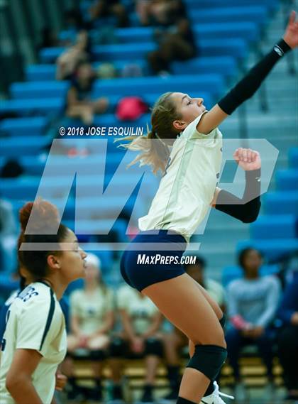 Thumbnail 2 in Hylton @ Potomac photogallery.