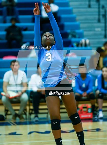 Thumbnail 2 in Hylton @ Potomac photogallery.