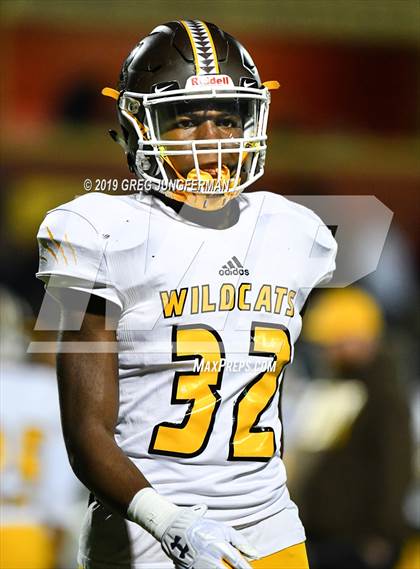 Thumbnail 2 in Cardinal Newman vs. El Camino (CIF D3AA State Final) photogallery.