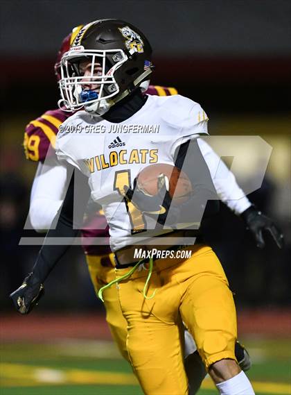 Thumbnail 2 in Cardinal Newman vs. El Camino (CIF D3AA State Final) photogallery.